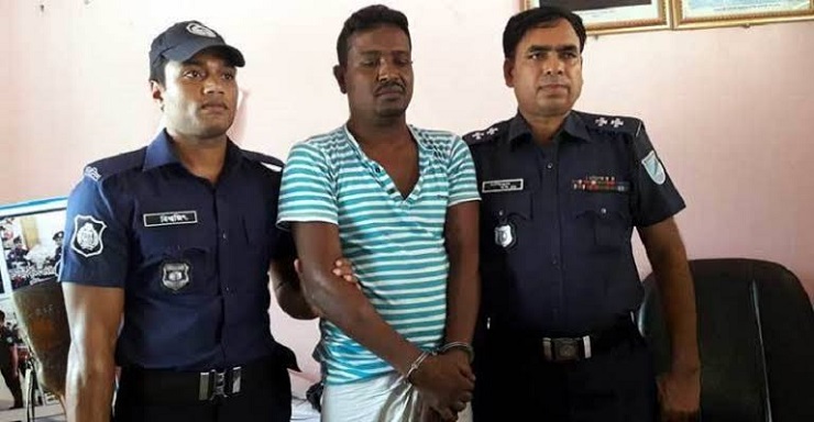 ‘হ্যালো, উপজেলা চেয়ারম্যান বলছি, দলের মিটিংয়ে কিছু টাকা দরকারins class=