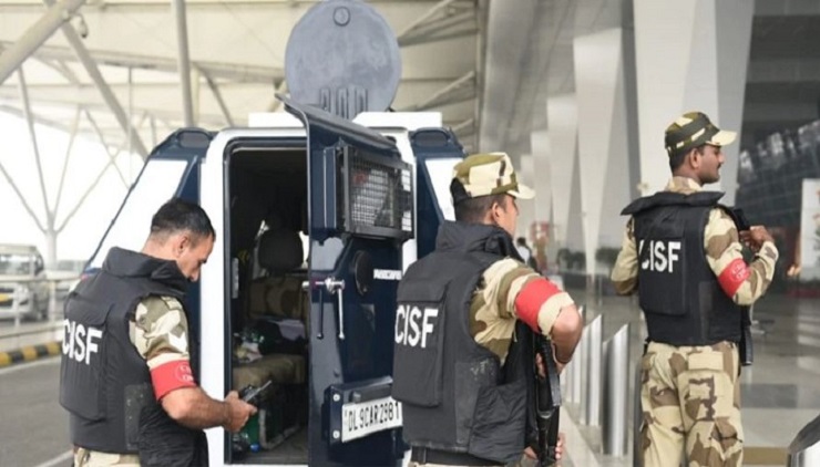 দিল্লি বিমানবন্দরে বোমা