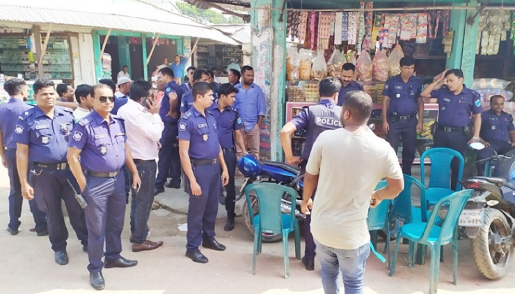 আওয়ামী লীগের পাল্টাপাল্টি কর্মসূচি, ১৪৪ ধারা জারি