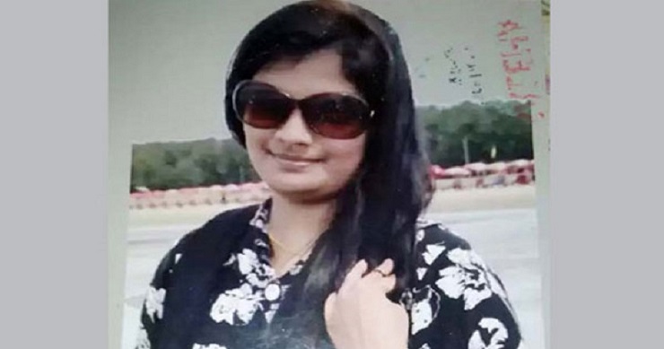 স্বামীদের ডিভোর্স না দিয়ে গোপনে তৃতীয় বিয়ে, ২ বছর জেল