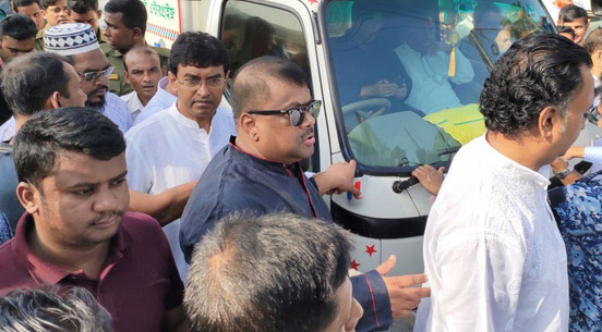 খোকার লাশ বহরে নেতাকর্মীদের ঢল