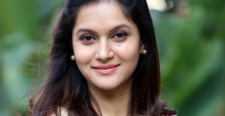 কেন চুপ ছিল মিথিলা?