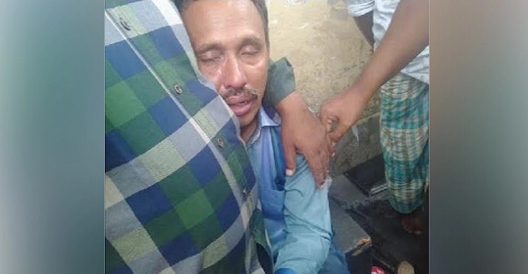 নিহতের স্বামীর আহাজারী।