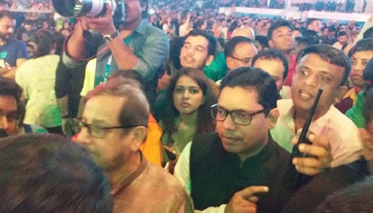 আর্মি স্টেডিয়ামে কোণঠাসা মন্ত্রীরা!