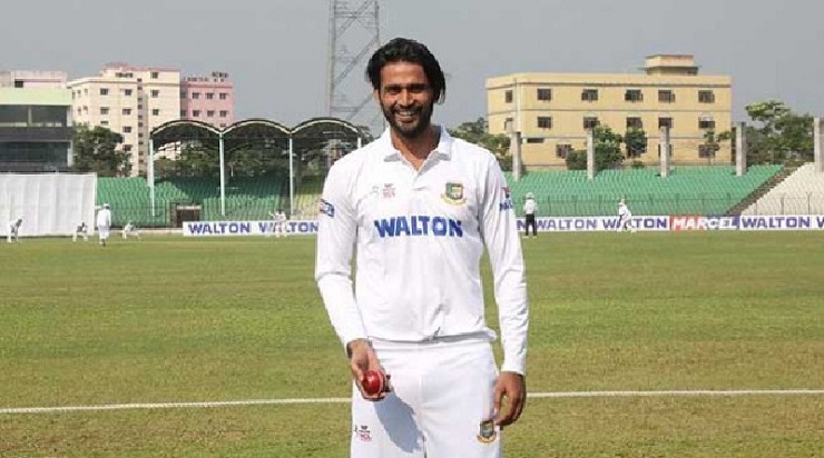 এবার মাঠেই সতীর্থকে পেটালেন শাহাদাত