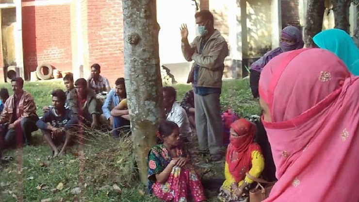ভারত থেকে আসছে শত শত মানুষ, সীমান্তে বাড়তি সতর্কতা জারি
