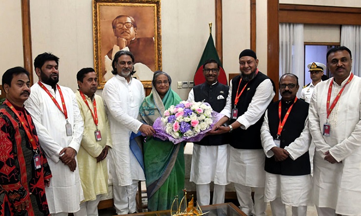 প্রধানমন্ত্রীর সঙ্গে সাক্ষাৎ করলেন যুবলীগের চেয়ারম্যান ও সম্পাদক