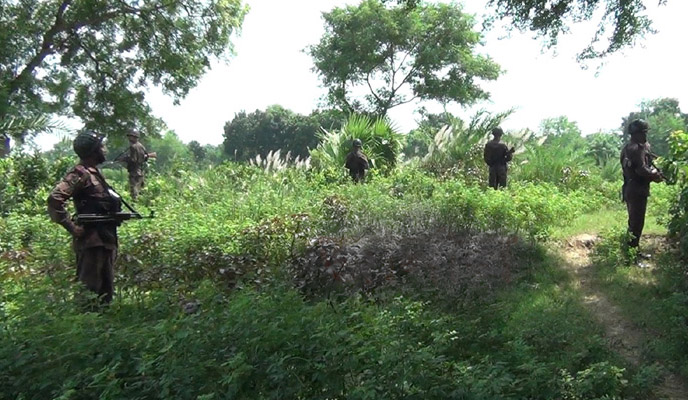 অনুপ্রবেশ ঠেকাতে সীমান্তে বাড়তি নিরাপত্তা