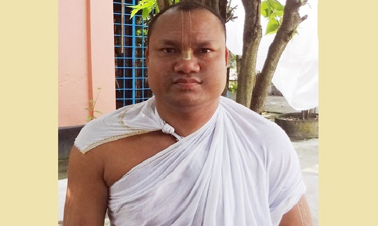 ফেসবুকে স্ট্যাটাস দিয়ে সাধুর আত্মহত্যা