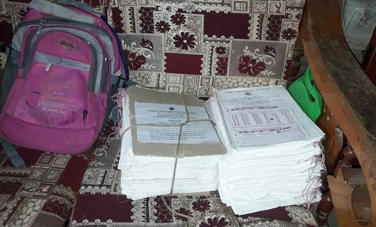 জেএসসি পরীক্ষার খাতা মূল্যায়ন করছে নার্সারি পড়ুয়া শিশু!