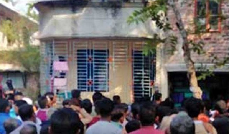 ঘরের ভেতর মা ও ভগ্নিপতির, পুকুরে হাত-পা বাঁধা ভাইয়ের লাশ