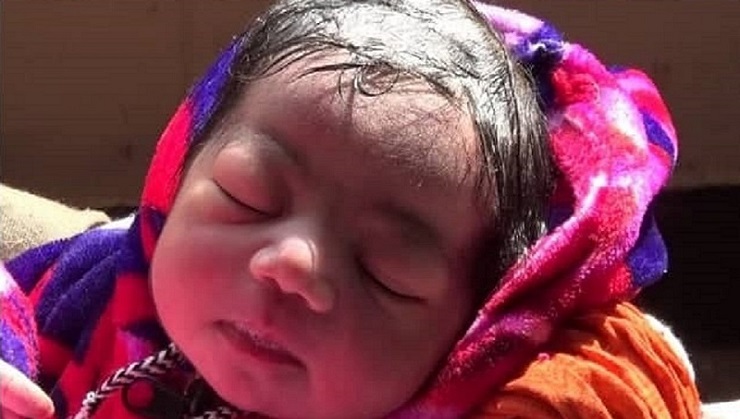 নদীর পাড় থেকে ফুটফুটে কন্যা শিশু উদ্ধার