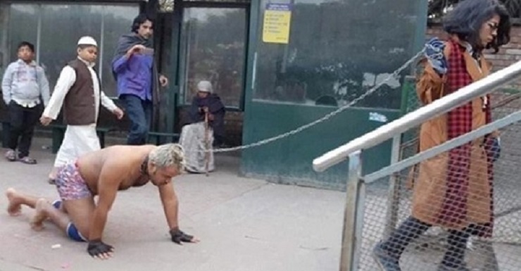 এবার ঢাকায় 'হিউম্যান ডগ' কালচার