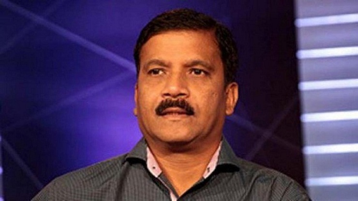 ইভিএম নিয়ে ফেসবুকে ক্ষোভ প্রকাশ করলেন আসিফ নজরুল