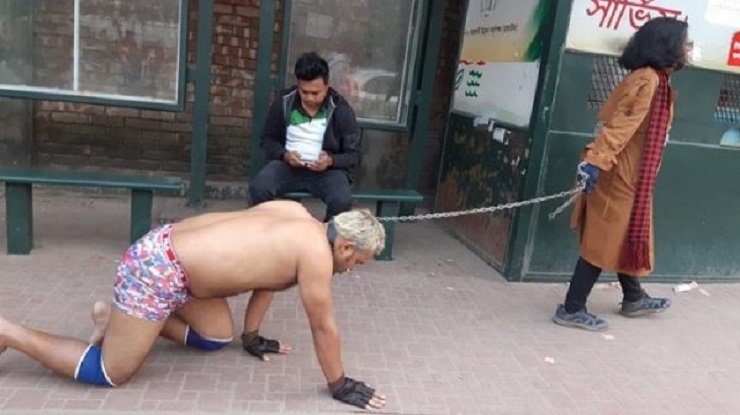 জানা গেল হাতিরঝিলে দেখা ‘মানব কুকুরের’ রহস্য!