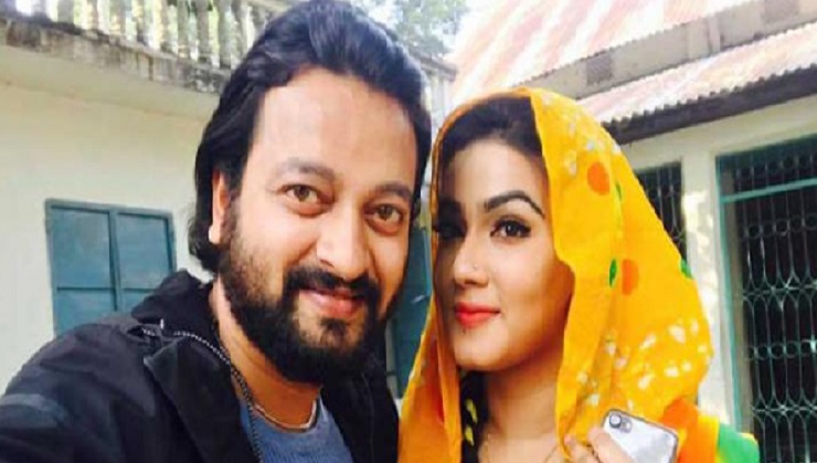 মাহিকে নিয়ে নিজের জেলায় সাইমন