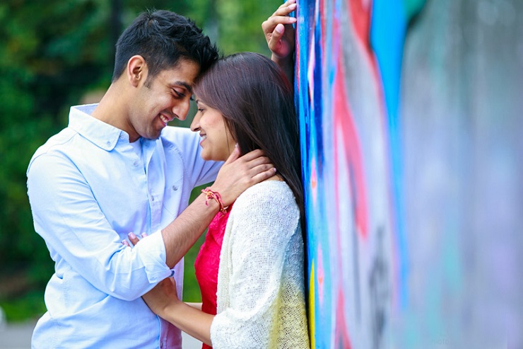 পছন্দের নারীকে কাছে টানার গোপন কলাকৌশল