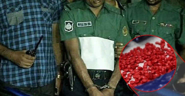 আবাসিক হোটেল থেকে ইয়াবাসহ পুলিশ কনস্টেবল গ্রেফতার