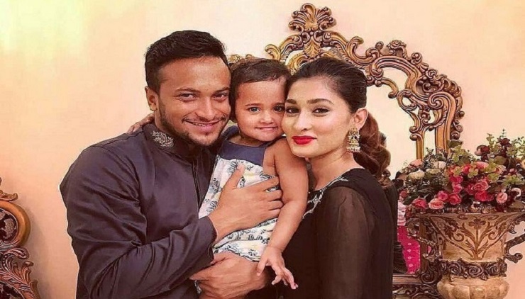 বিশ্ব ভালোবাসা দিবসে সাকিবের আবেগী স্ট্যাটাস