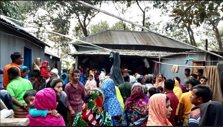 ধামরাইয়ে গৃহবধূর ঝুলন্ত লাশ উদ্ধার
