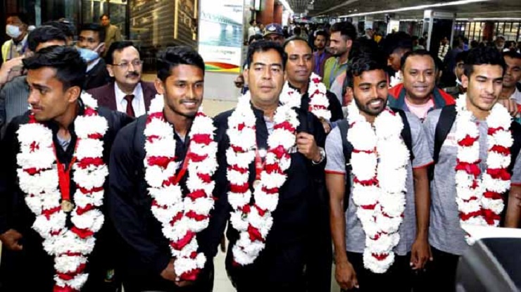 জিম্বাবুয়ের বিপক্ষে ডাক পেলেন বিশ্বকাপ জয়ী দলের ছয়জন