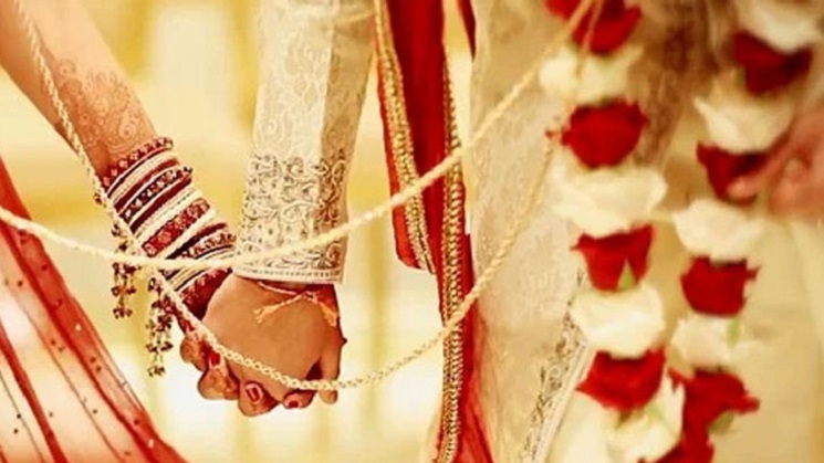ভালোবাসা দিবসে বিয়ে, বৌভাতের দিন সড়কে প্রাণ গেল বরের