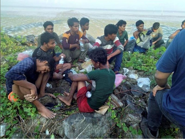আবারও মানব পাচারের চেষ্টা, ৩৭ রোহিঙ্গা উদ্ধার