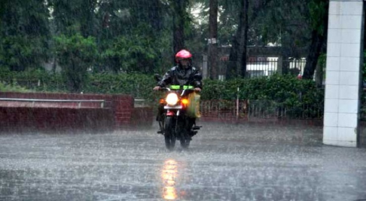 শীত শেষে স্বস্তির বৃষ্টি
