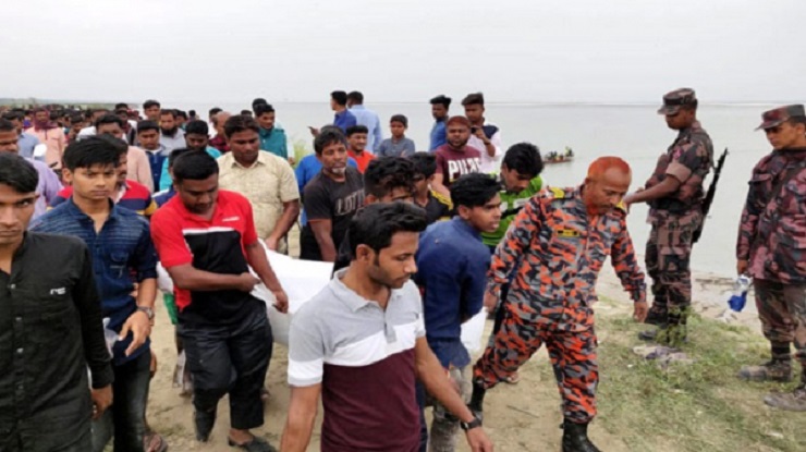 পদ্মায় জেলের জালে উঠল স্বর্ণার লাশ