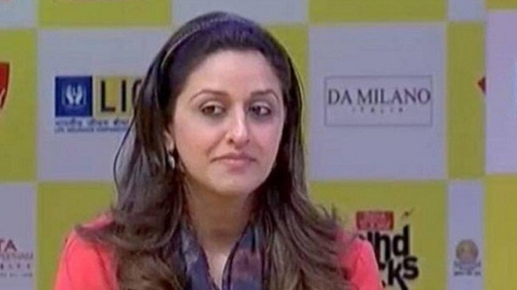 লন্ডনে পালানোর সময় ইয়েস ব্যাংক কর্মকর্তার মেয়ে আটক