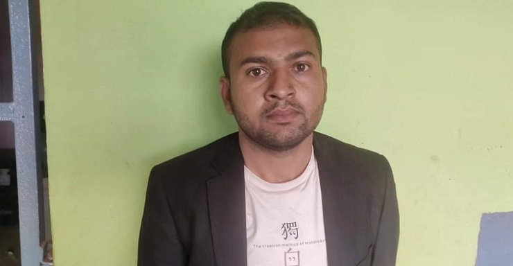 স্ত্রীর অশ্লীল ছবি ফেসবুকে পোস্ট, প্রবাসী স্বামী গ্রেফতার
