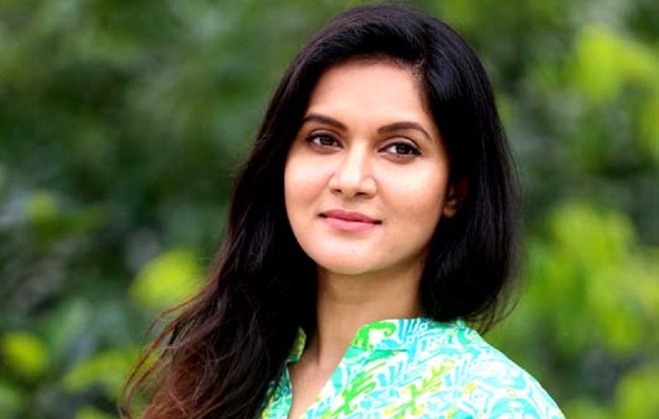 পাকিস্তানি আর্মি মেজরের স্ত্রী মিথিলা (ভিডিও)