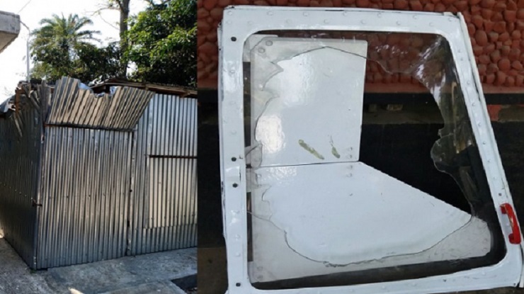 ঘরের চালে আছড়ে পড়ল হেলিকপ্টারের দরজা