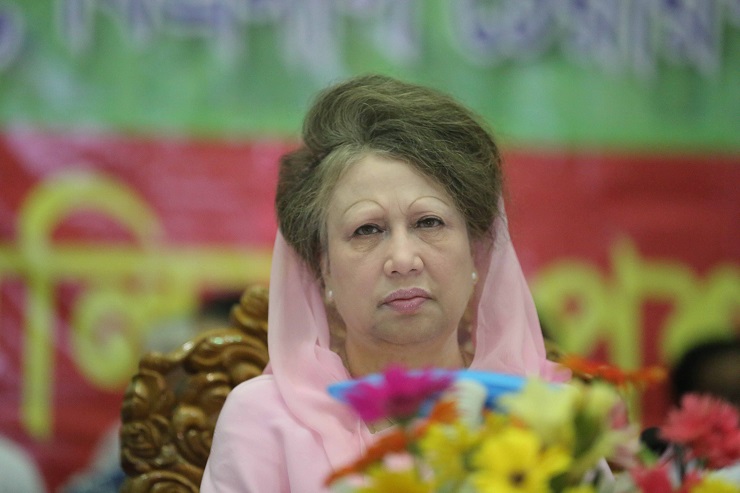 এক লাখ টাকা অনুদান দিলেন খালেদা জিয়া