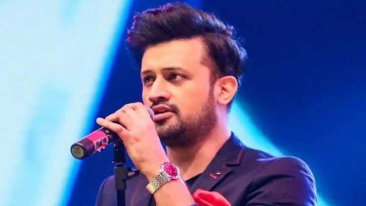 আতিফের সুমধুর আজানে ভক্তদের চোখে পানি (ভিডিওসহ)