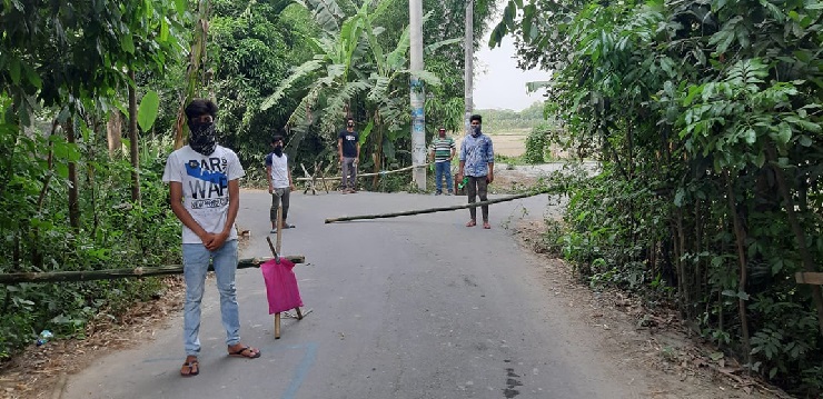 দোহারে উত্তর শিমুলিয়ায় স্বেচ্ছায় লকডাউন