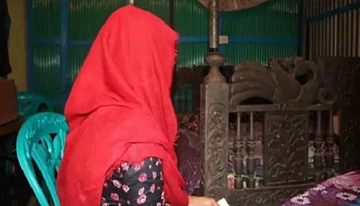 স্বামীর লিঙ্গ কেটে বিচ্ছিন্ন করলেন স্ত্রী