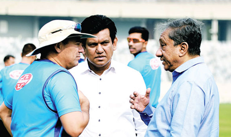 'কম খরচে' ডমিঙ্গোকে বিদায় করার উপায় পেয়েছে বিসিবি