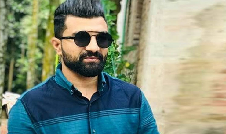 নৌকার বিরুদ্ধে স্ট্যাটাস দিলে ধরি আনি ক্রসফায়ার করিয়াম