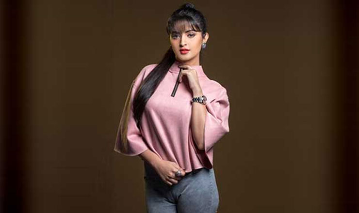 যে কারণে এক মাস বন্দরনগরীতে থাকবেন পরীমনি