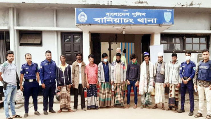 বিশেষ অভিযান চালিয়ে ১০ আসামিকে গ্রেফতার
