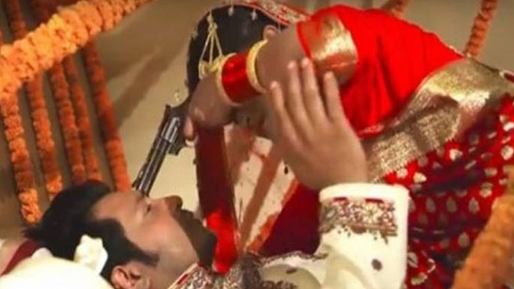 ফুলশয্যার রাতে পুলিশ বরের শর্ত শুনে সম্পর্ক পৌঁছে গেল ডিভোর্স অবধি