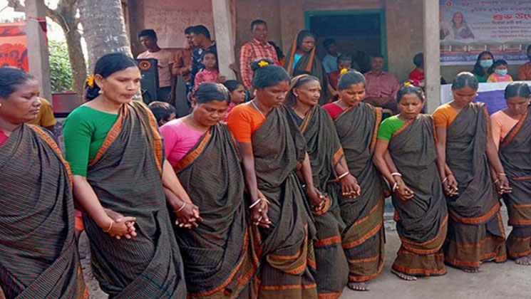 রংপুরে নতুন ঘর পেল ক্ষুদ্র নৃ-গোষ্ঠীর ২০ পরিবার