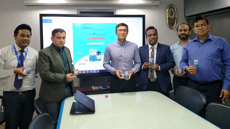 কোভিড-১৯ চিকিৎসায় ফার্মাশিয়া ‌'নুপিরাভির' ক্যাপসুলের উন্মোচন 