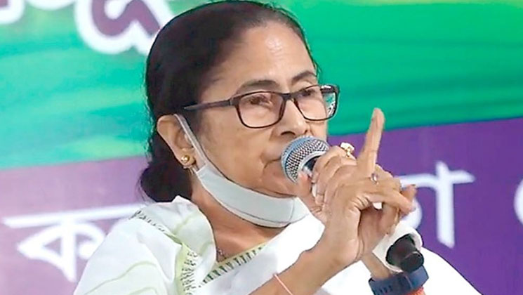 ‘যারা এলাকার সমস্যা দেখতে পারবেন না, কাউন্সিলর হবেন না’, হুশিয়ারি মমতার