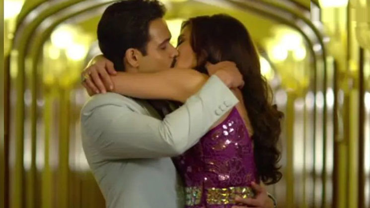 ‘কাট’ বলার পরও থামেনি ইমরান-নার্গিসের চুমু!
