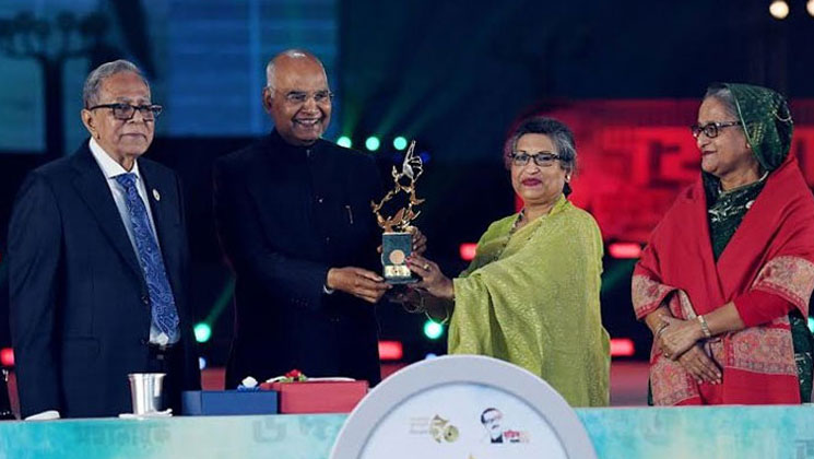 আজকের বাংলাদেশকে সোনার বাংলাদেশে পৌঁছে দেব: প্রধানমন্ত্রী