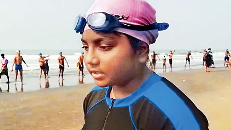 বাংলা চ্যানেলে ১০ বছরের লারিসার ৮ কিলোমিটার জয়  