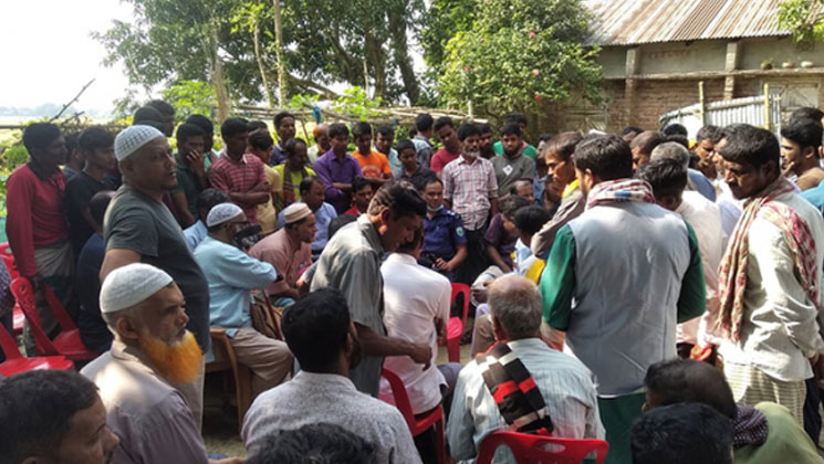 স্কুলছাত্রের চোখ নষ্ট করে জেলে, বেরিয়ে এসে শিশুকে কুপিয়ে হত্যা