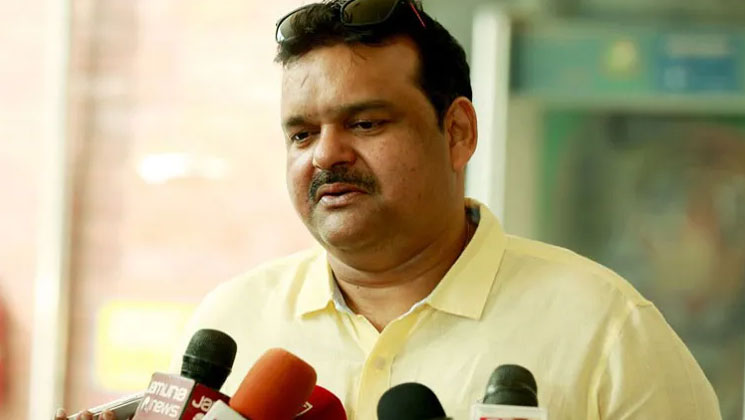 বিসিবির পদ ছাড়ার কথা নিজেই জানালেন আকরাম